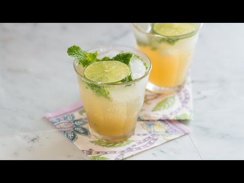 Classic Rum Mojito Cocktail Recipe - How to Make Mojitos from Scratch